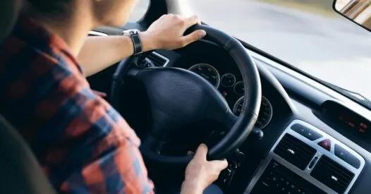 Direção Hidráulica Dura? Conheça as Causas e Soluções